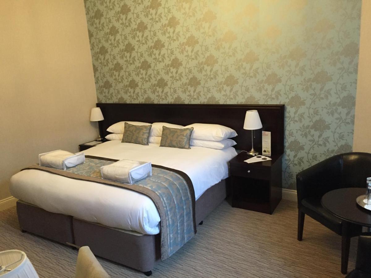 Crown & Mitre Hotel Carlisle  Room photo