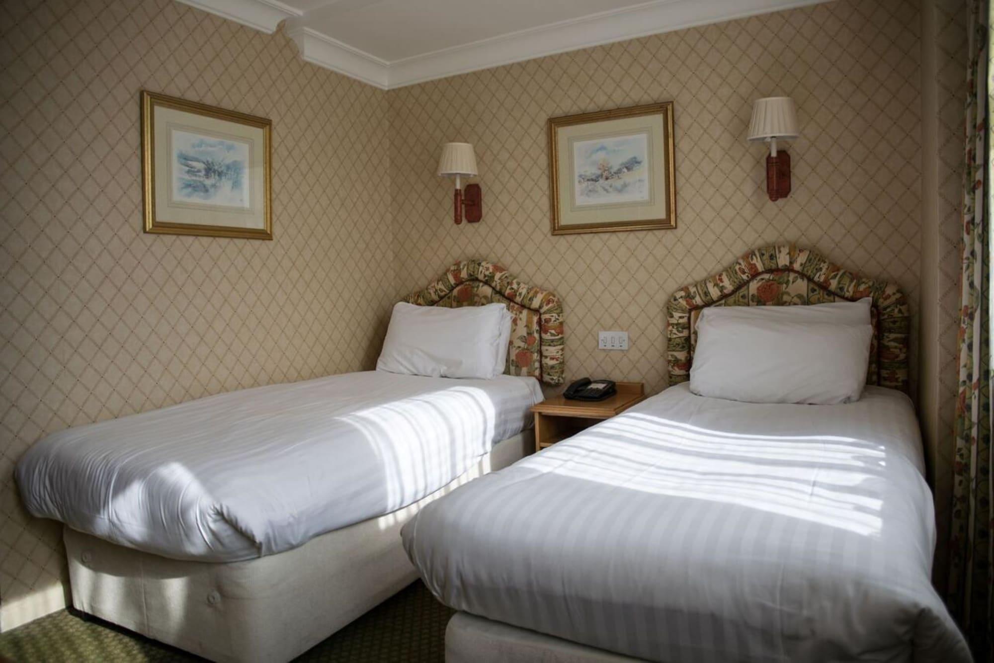 Crown & Mitre Hotel Carlisle  Exterior photo